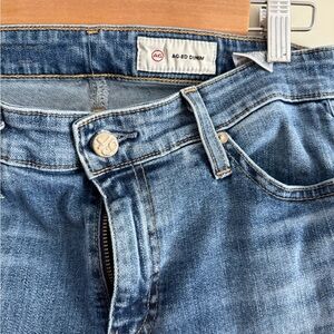 Women's Straight Leg Jeans - Blue